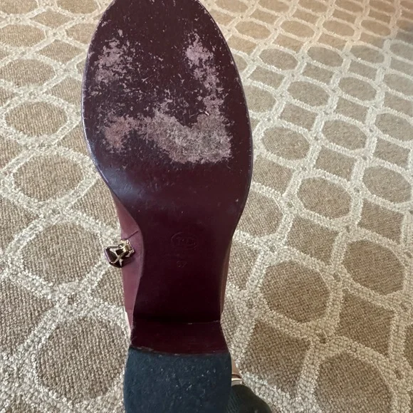 CHANEL Deep Red Ankle Boots - Picture 4 of 10